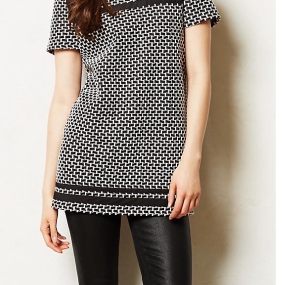 Patterned T-shirt Tunic - Picture 10 of 10